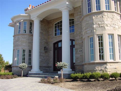 pictures of homes with columns